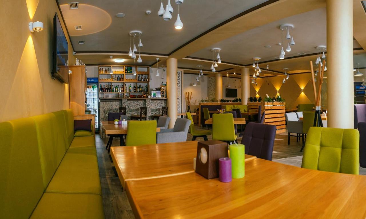 Whiteberry Hotel 布克维 外观 照片